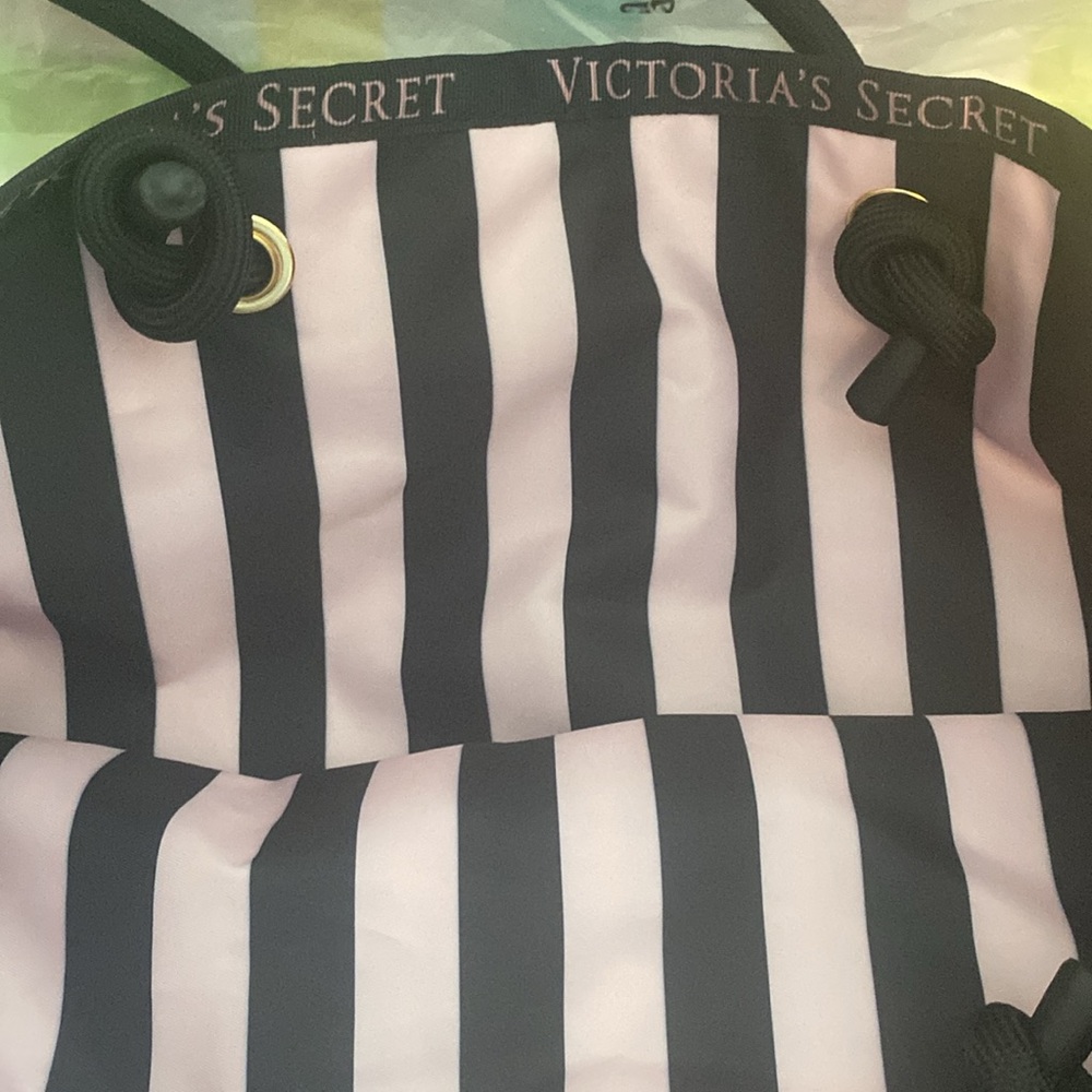 Reversible Tote - Picture 5 of 5